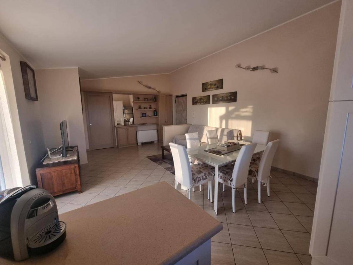 روشيلا لونيكا B&B E Casa Vacanza Al Castello المظهر الخارجي الصورة