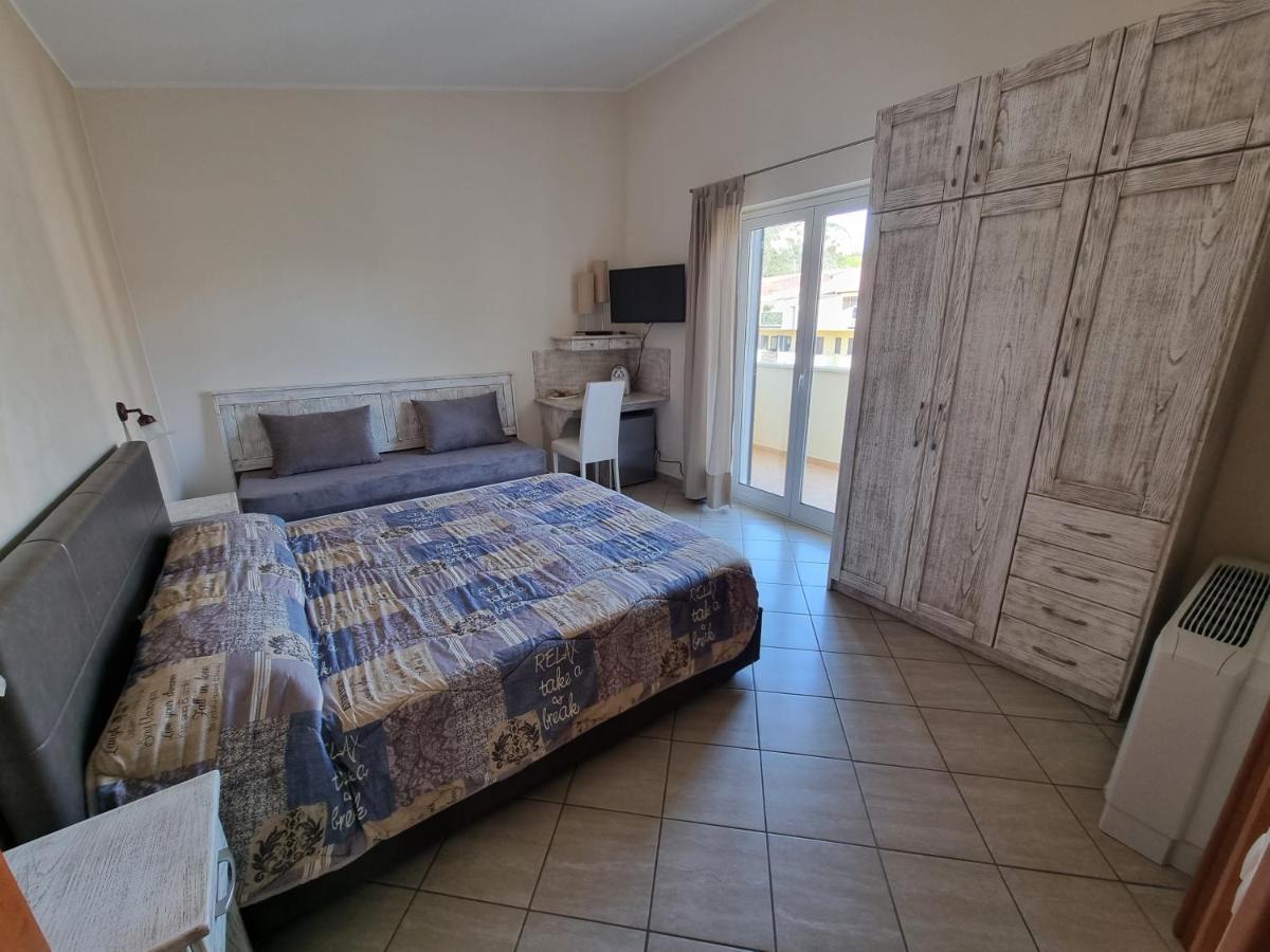 روشيلا لونيكا B&B E Casa Vacanza Al Castello المظهر الخارجي الصورة