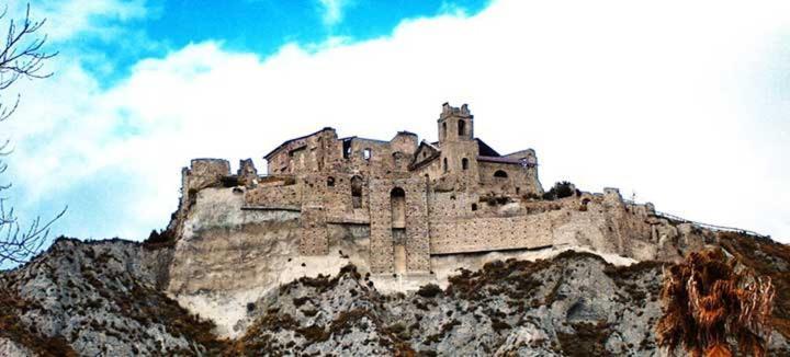 روشيلا لونيكا B&B E Casa Vacanza Al Castello المظهر الخارجي الصورة