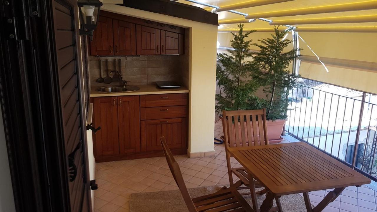 روشيلا لونيكا B&B E Casa Vacanza Al Castello المظهر الخارجي الصورة