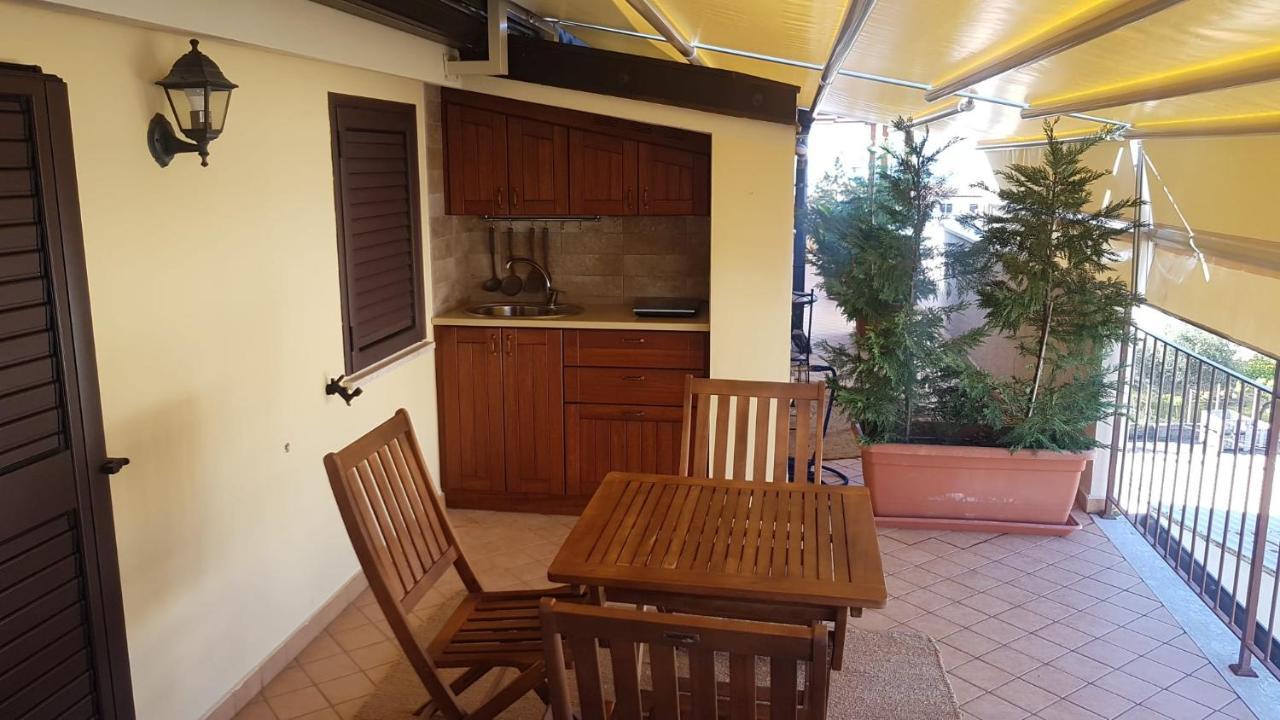 روشيلا لونيكا B&B E Casa Vacanza Al Castello المظهر الخارجي الصورة
