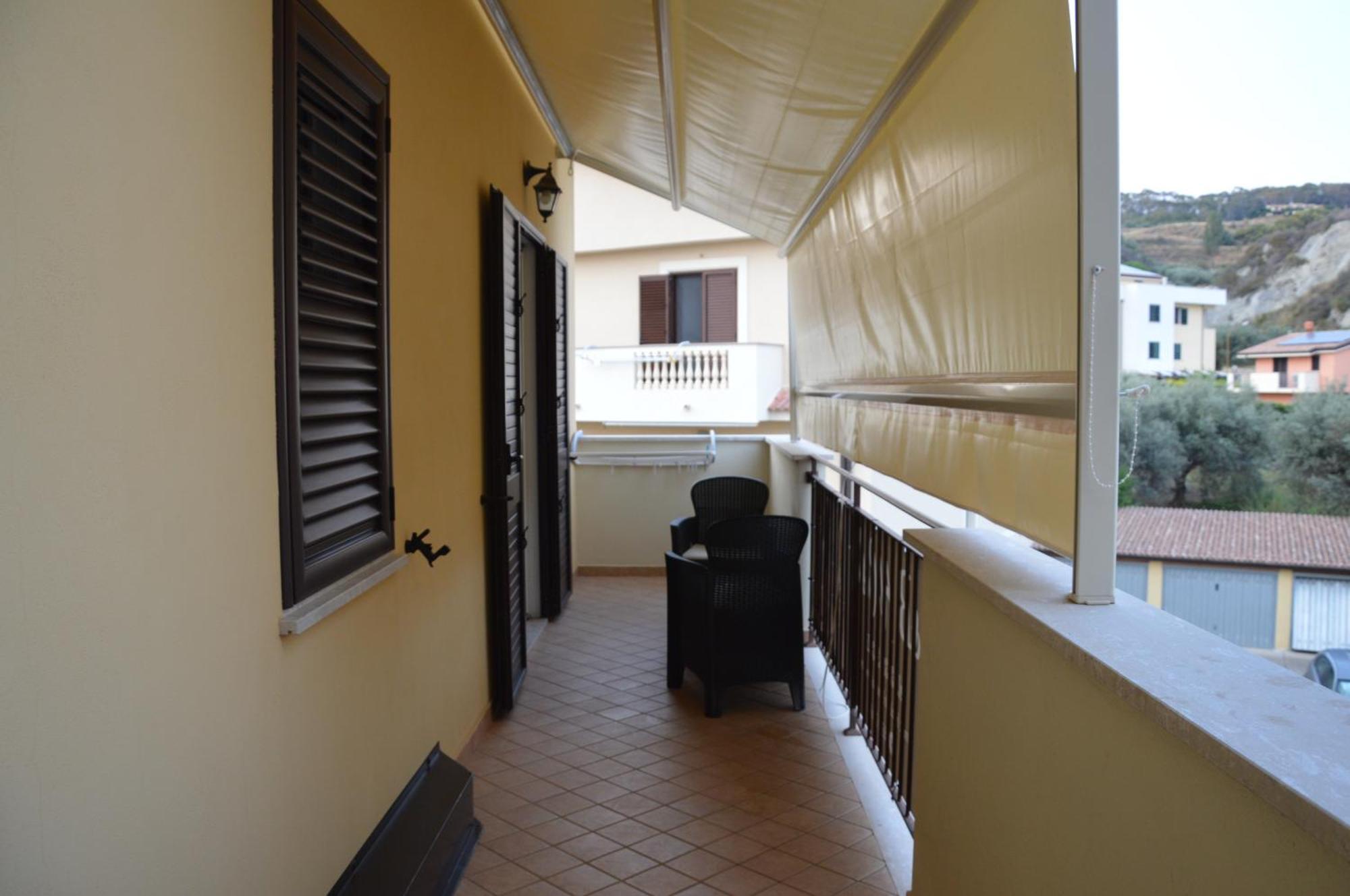 روشيلا لونيكا B&B E Casa Vacanza Al Castello المظهر الخارجي الصورة